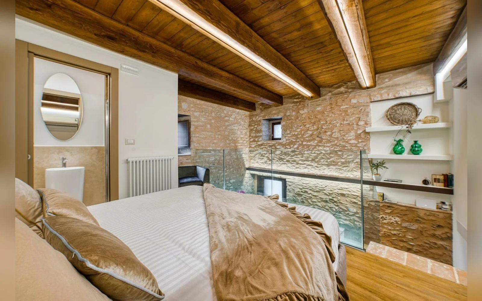 Suite on the RIVER Apartment,  — galleria foto 1